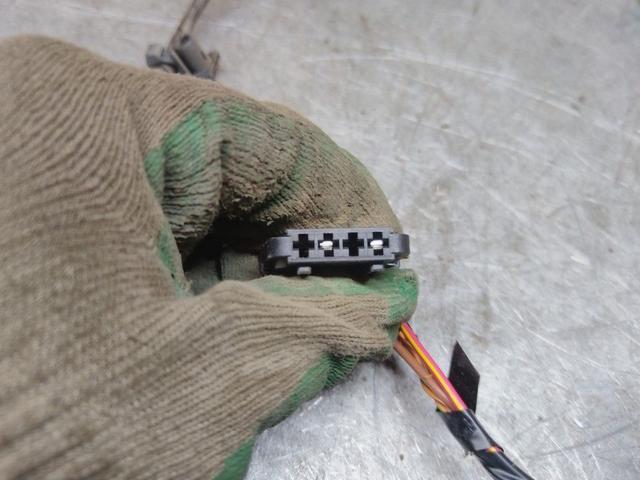 Проводка двери задней правой 19MNR8 Seat Altea купить в магазине запчастей бу