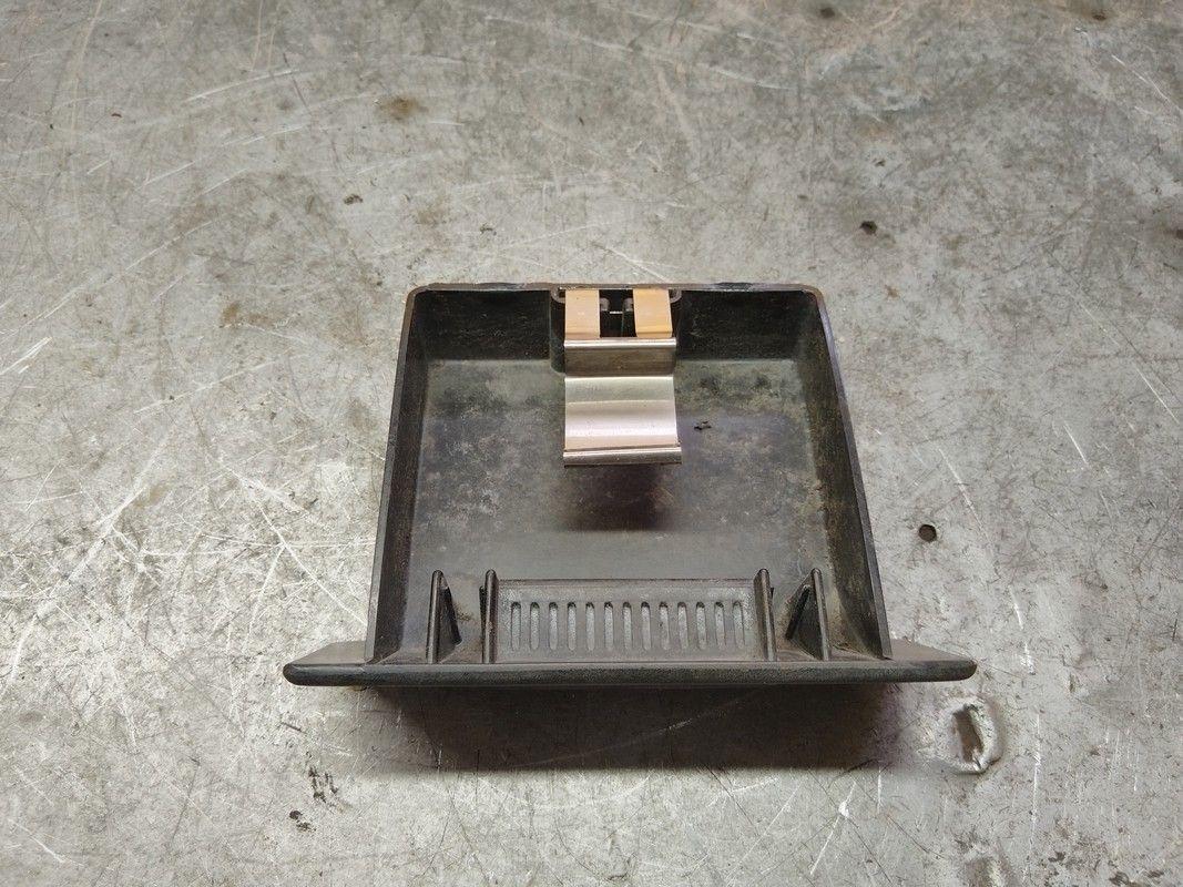 Пепельница H59MZ7 Ford Sierra купить