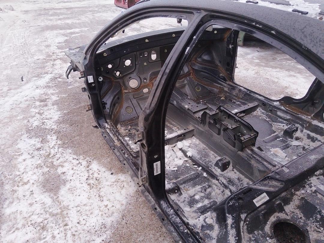 Стойка кузовная центральная левая 59YZC8 Volvo S60 купить на авторазборке