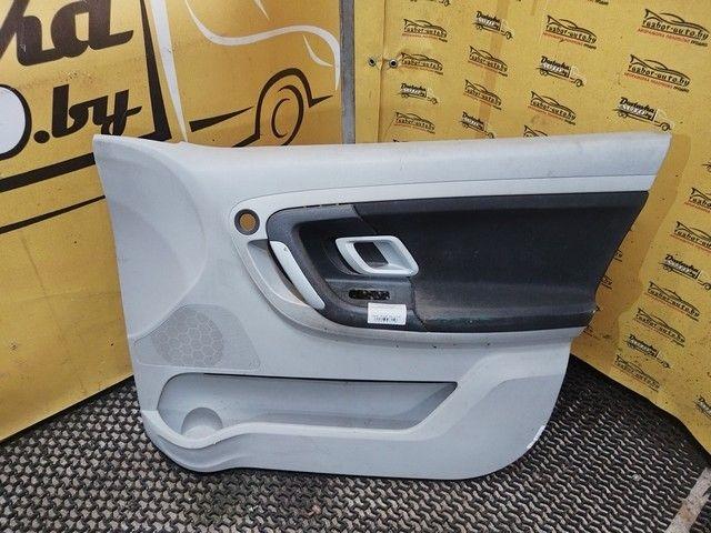 Обшивка двери передней правой (дверная карта) 7A04C6 Skoda Roomster купить