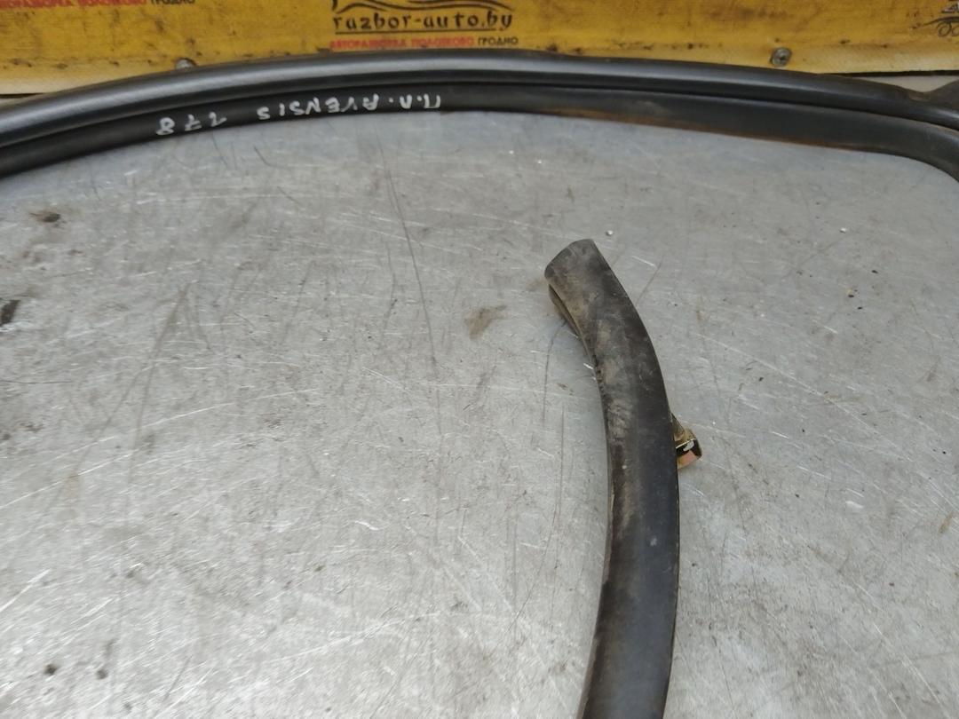 Уплотнитель двери передней левой RR7VGE Toyota Avensis купить с доставкой