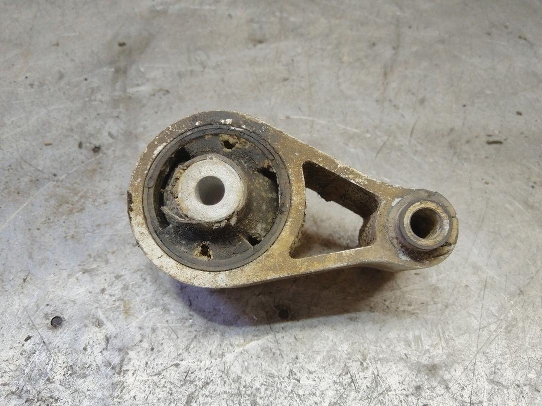 Подушка крепления двигателя 0F2J9L Renault Master купить