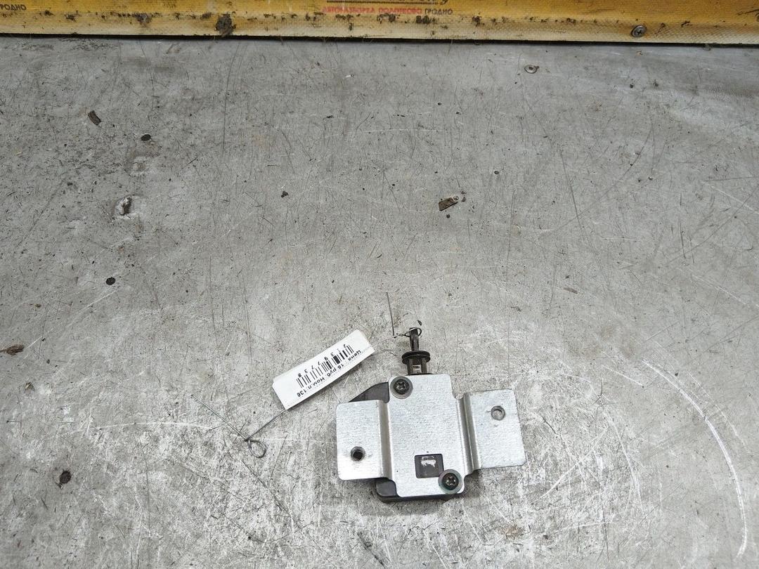 Активатор замка багажника P5SZRO Mitsubishi Space Star - Фото 3