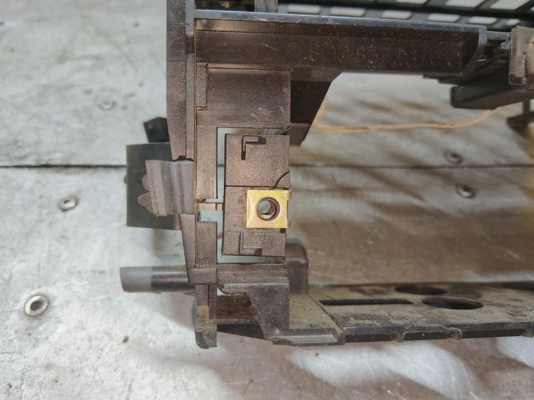 Рамка под магнитолу 7KXHJ7 Audi A4 купить на авторазборке