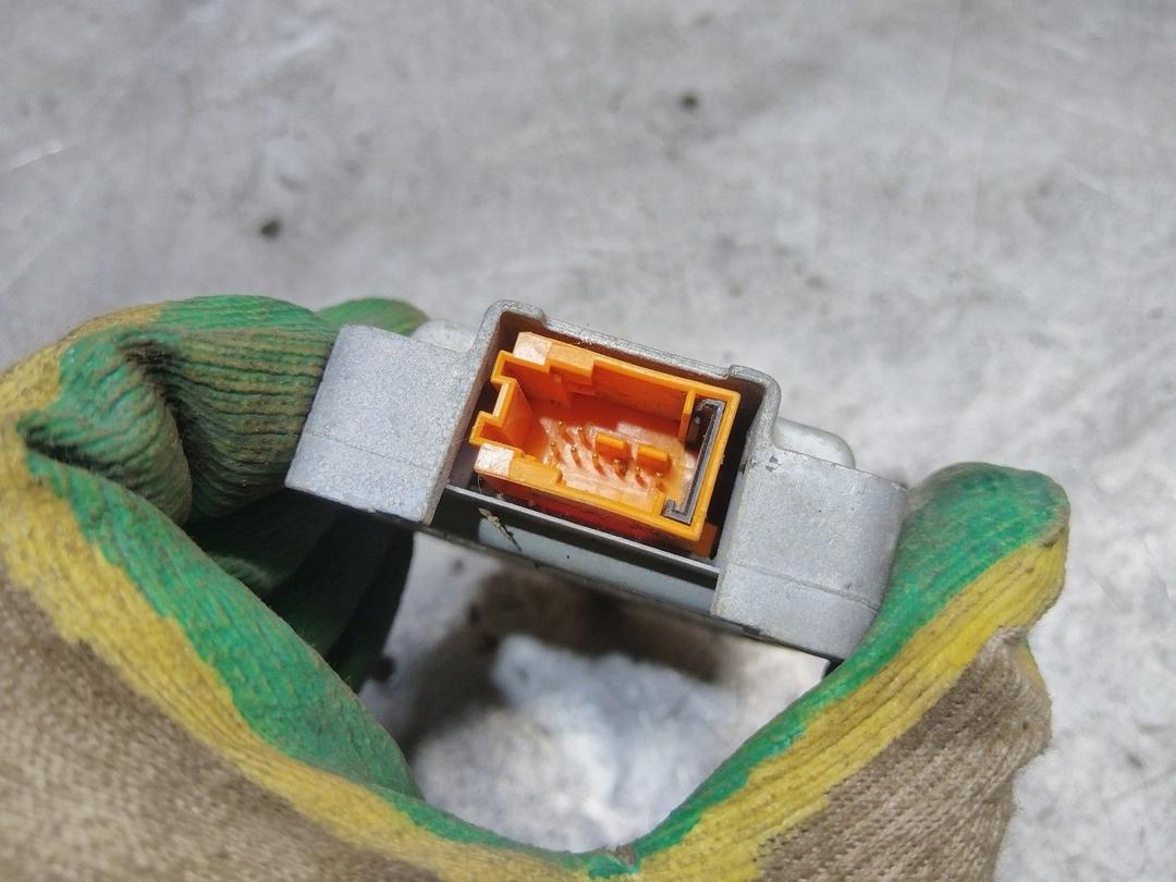 Датчик удара N1OAN7 Peugeot 406 купить