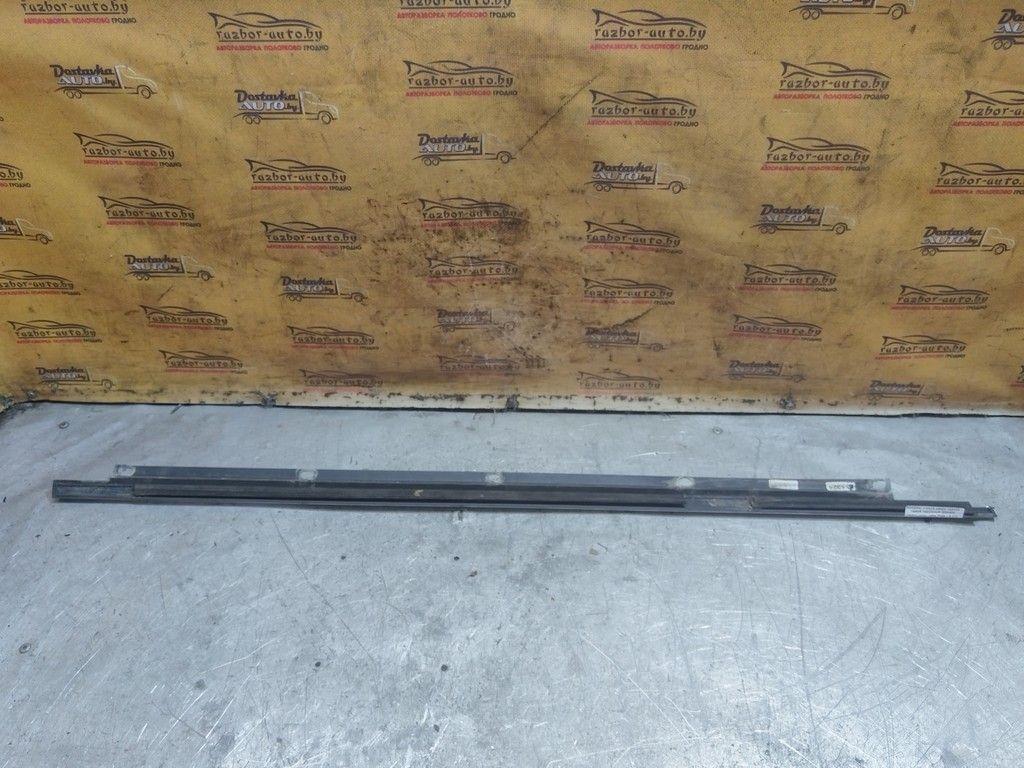 Молдинг стекла двери задней левой наружный IZDX8W Volkswagen Jetta - Фото 3