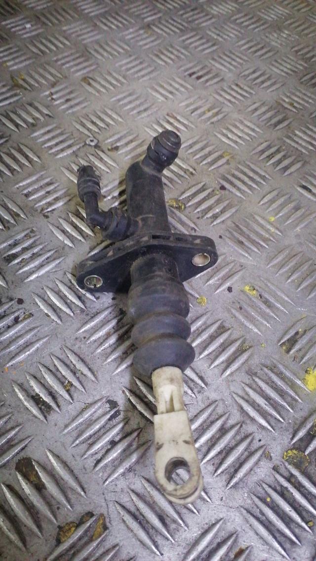 Цилиндр сцепления главный 9BP3DF Volvo S40 купить