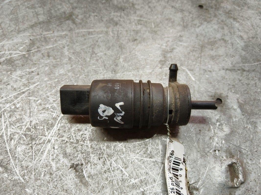 Насос (моторчик) омывателя стекла KU583I Volkswagen Passat - Фото 3