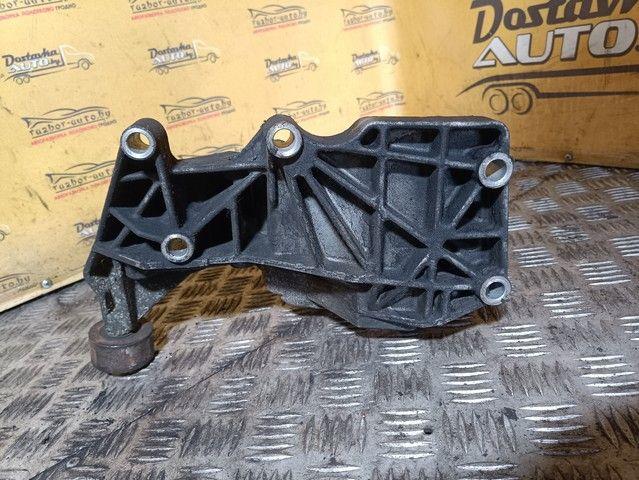 Кронштейн генератора ESJTAV Renault Scenic купить с доставкой