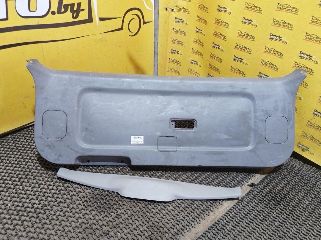 Обшивка крышки багажника VE36LX Toyota Avensis Verso