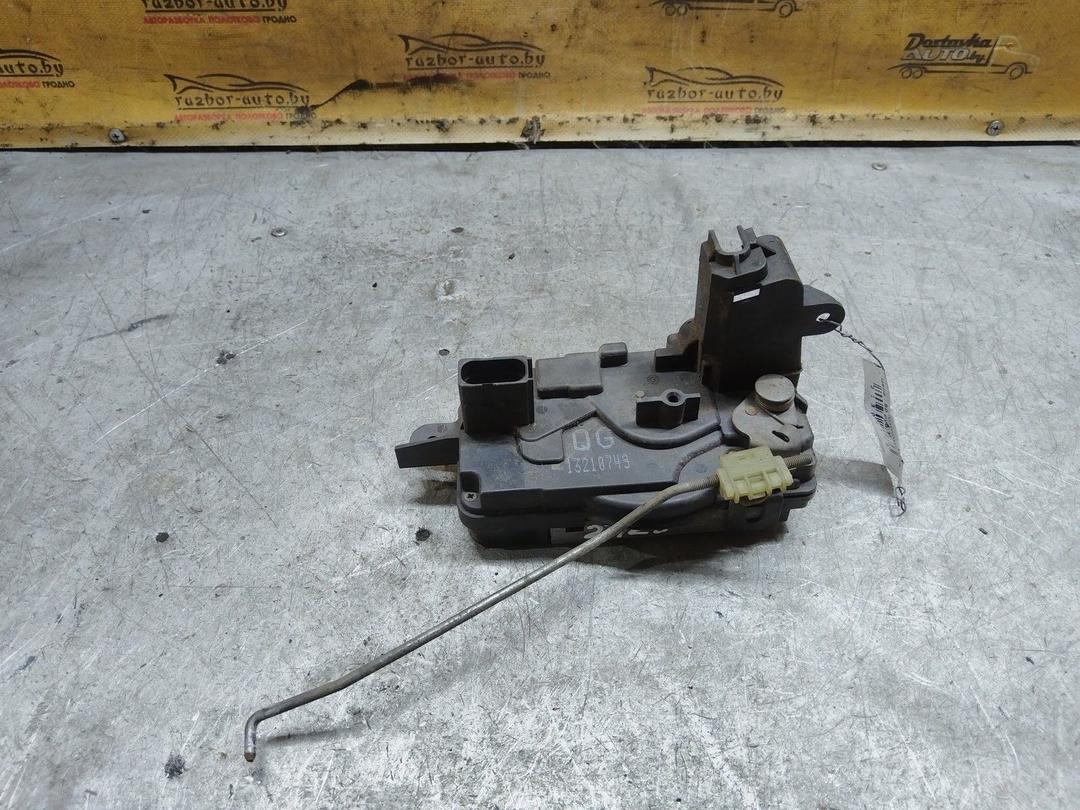 Замок двери передней правой X1EQQS Opel Astra купить в магазине запчастей бу