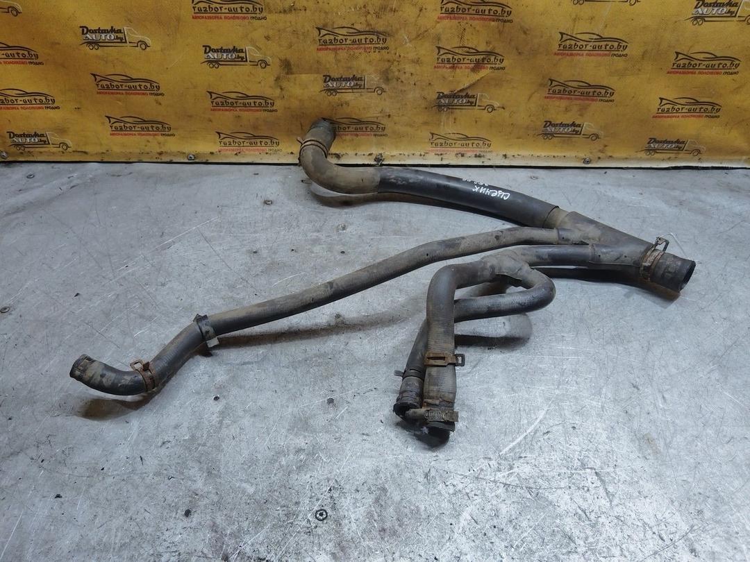 Патрубок радиатора SZA0U4 Renault Scenic