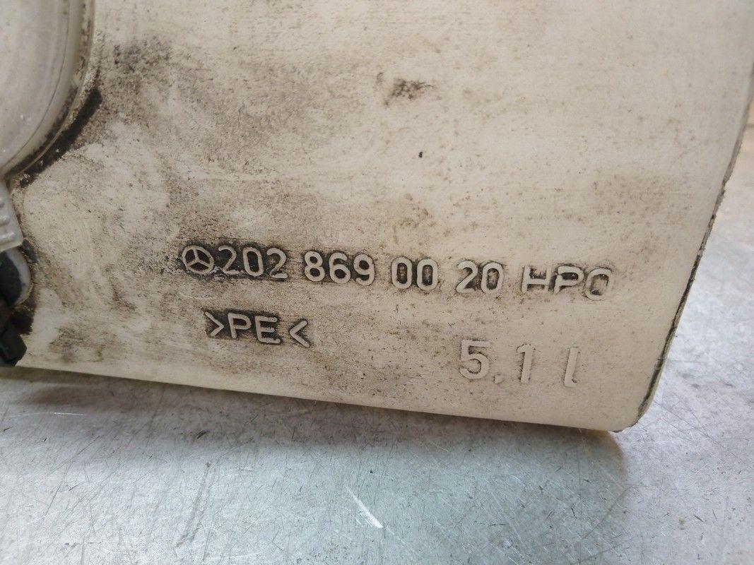 Бачок омывателя SCE4U6 Mercedes C W202 купить на авторазборке