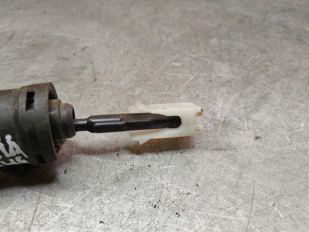 Цилиндр сцепления главный 9212N8 Skoda Fabia - Фото 3