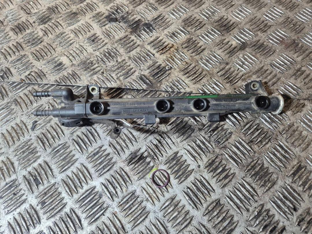 Топливная рампа 55YVKB Volkswagen Passat купить с доставкой