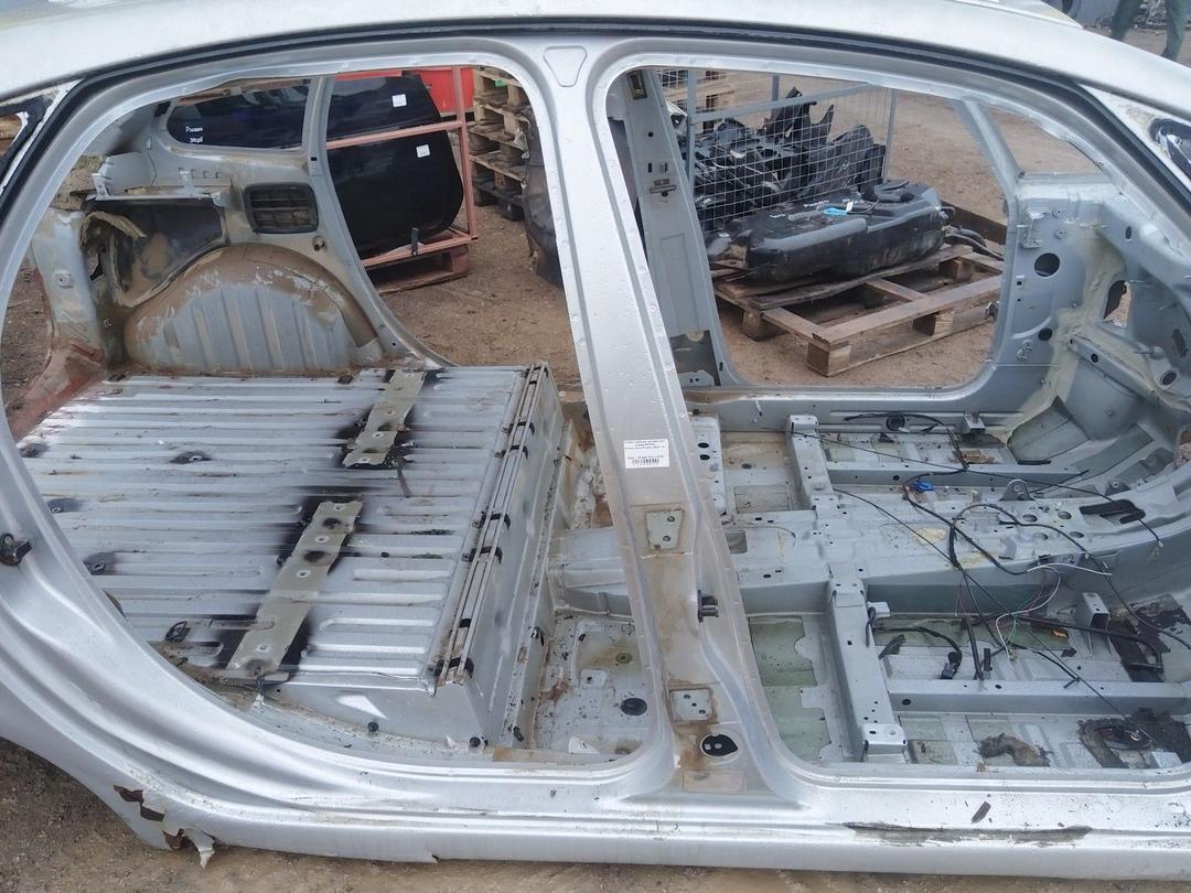 Стойка кузовная центральная правая E87F5Q Citroen Xsara Picasso