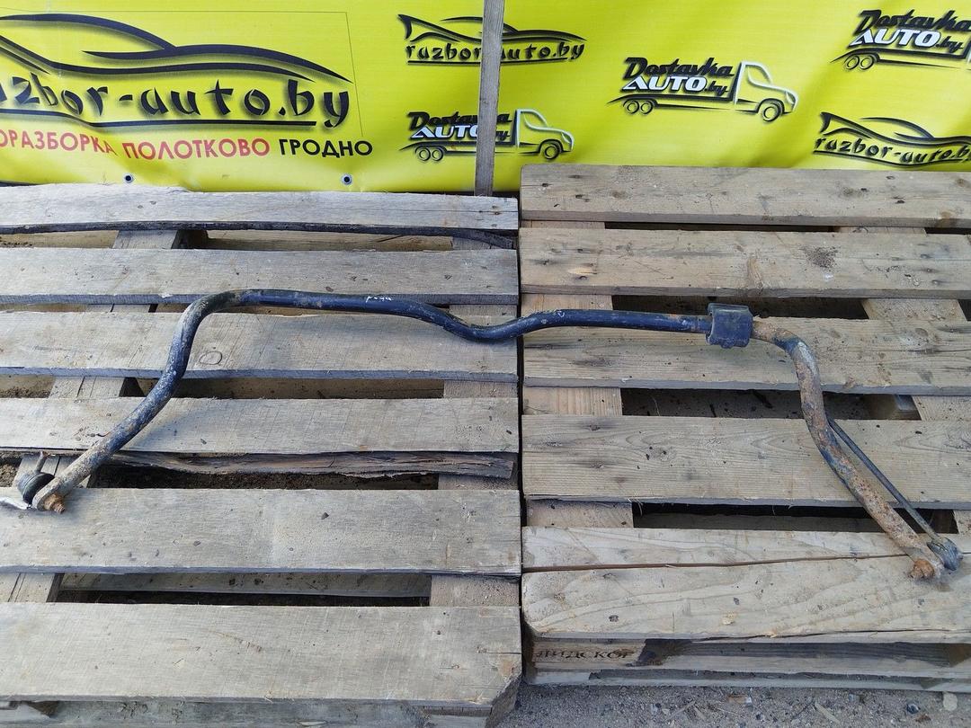 Стабилизатор подвески (поперечной устойчивости) передний U2XPJD Peugeot 406 купить в магазине запчастей бу