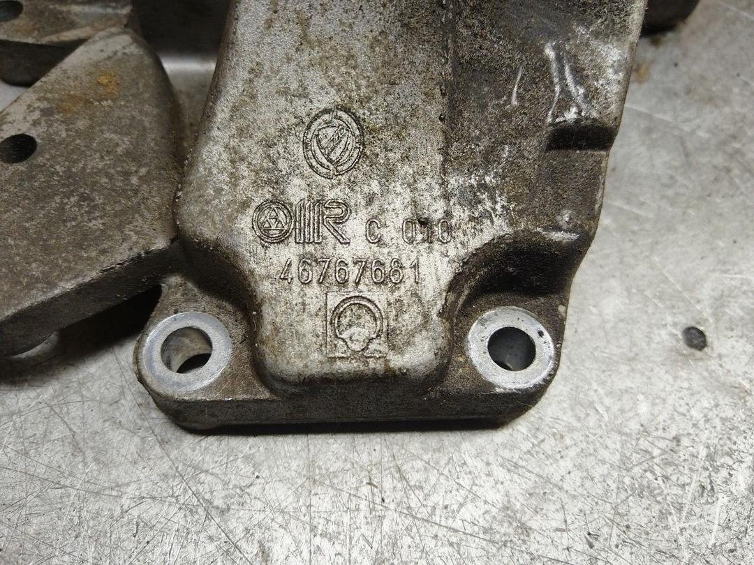 Крепление ТНВД 57ZYS3 Alfa Romeo 147 - Фото 6