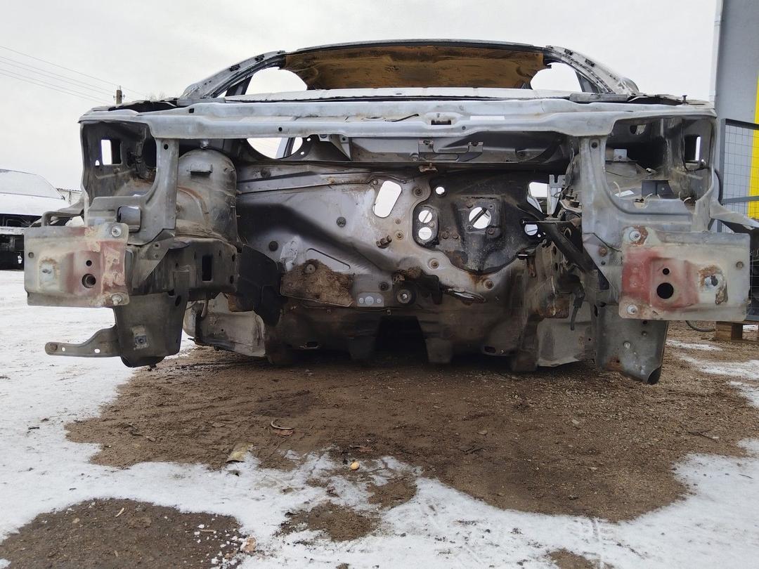 Передняя панель крепления облицовки (телевизор) Q7FM33 Opel Zafira купить на авторазборке