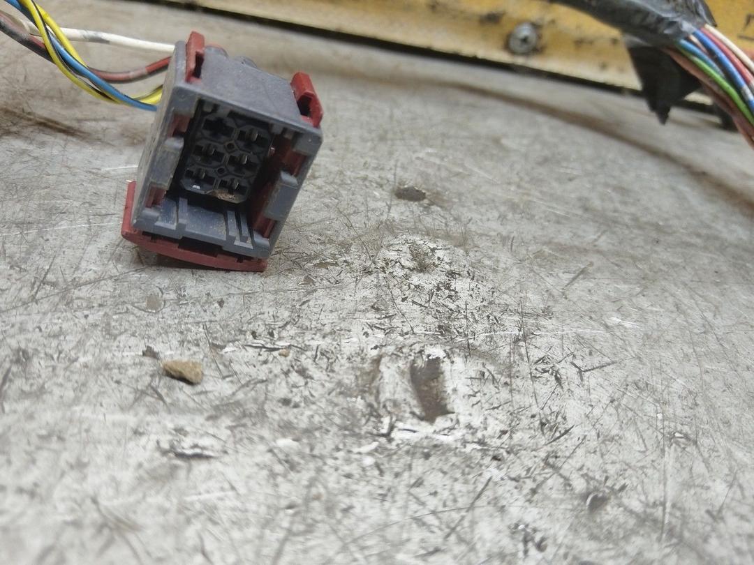 Проводка двери передней левой BI6JSZ Toyota Corolla - Фото 3