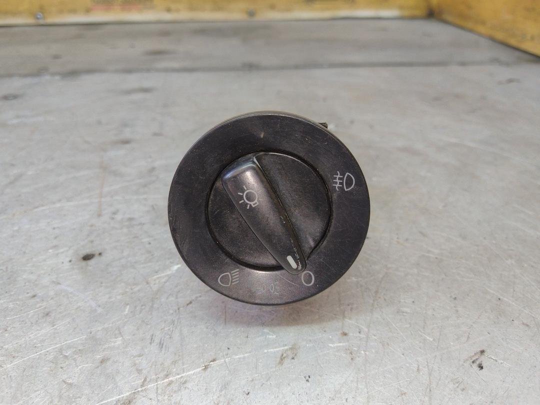 Переключатель света 8HLYQY Volkswagen Golf - Фото 1