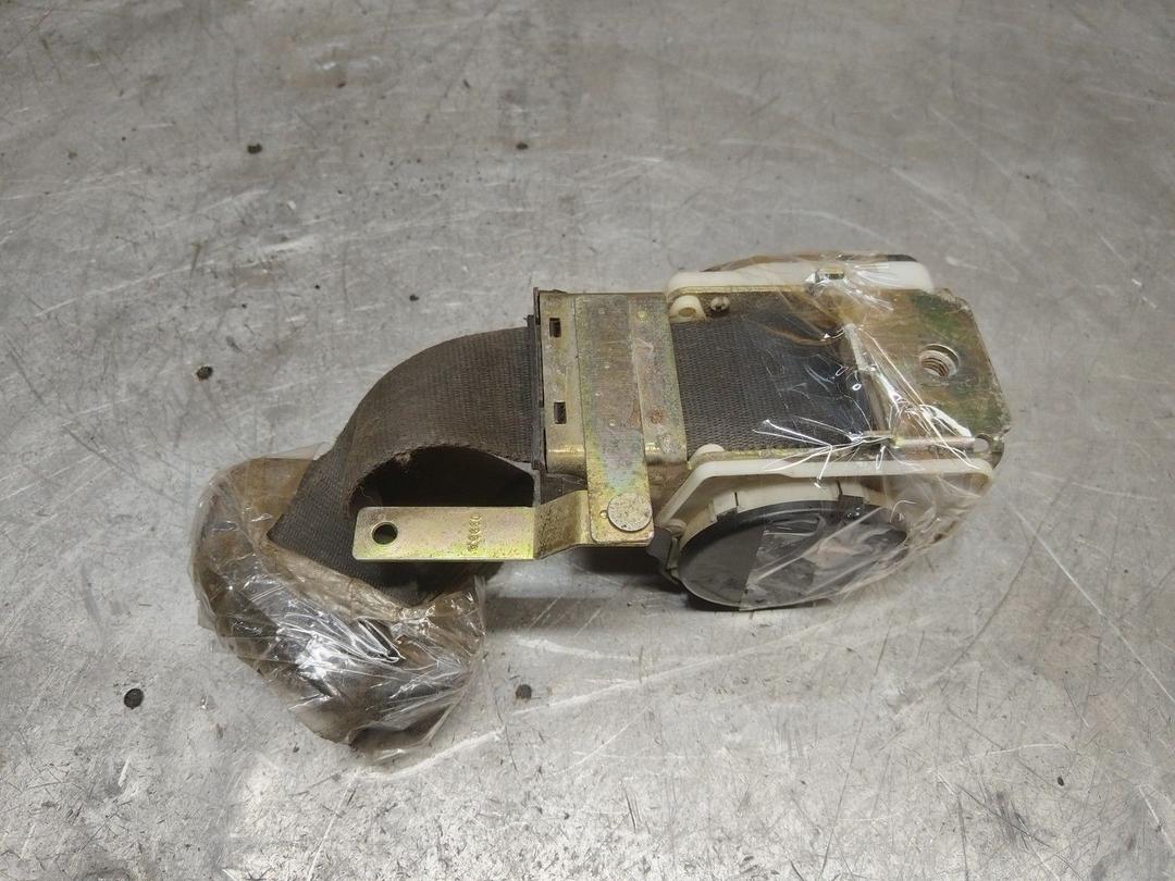 Ремень безопасности передний левый J2THHJ Ford Escort купить