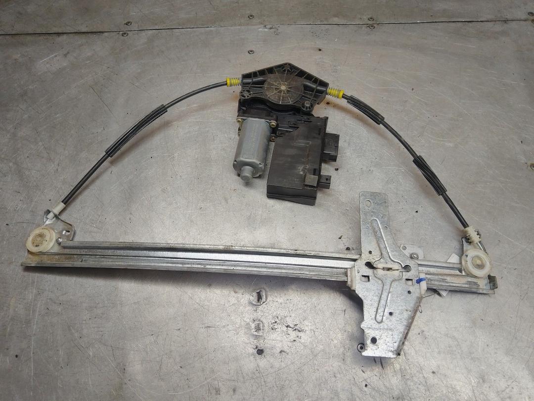 Стеклоподъемник электрический передний правый OC135O Peugeot 307 купить на авторазборке