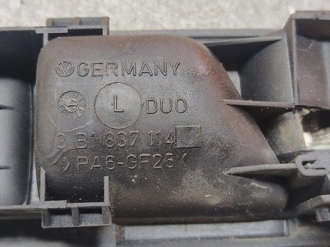 Ручка внутренняя передняя правая 5DP9K1 Volkswagen Passat - Фото 3