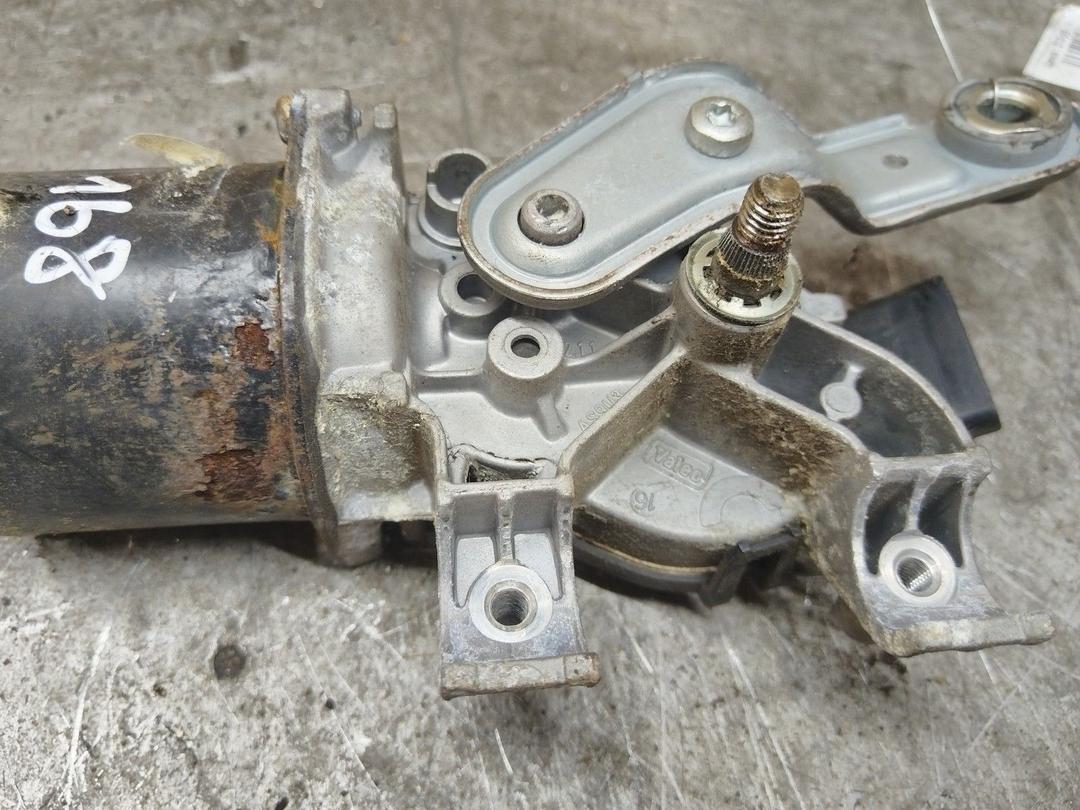 Моторчик передних стеклоочистителей (дворников) 6ZT5PI Nissan Note купить на авторазборке