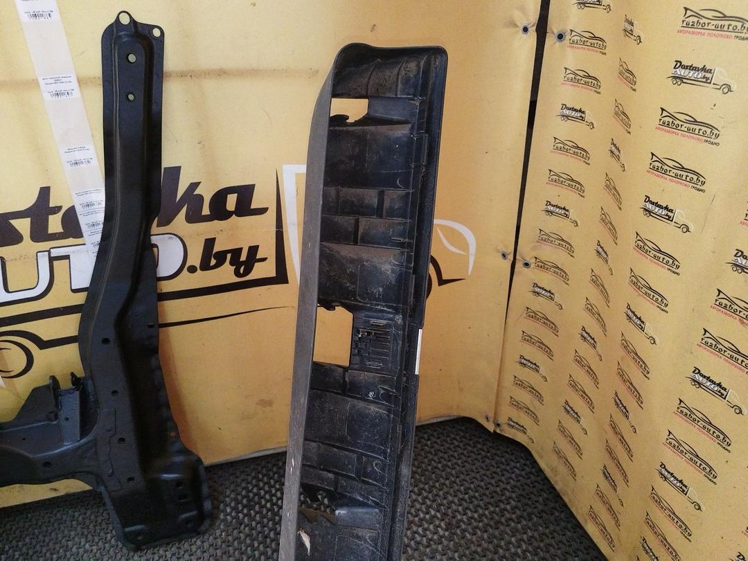 Накладка замка багажника HATQVG Renault Grand Scenic купить с доставкой