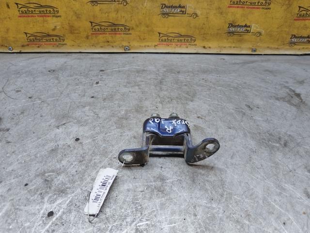 Петля двери задней правой 6A75RX Toyota Corolla undefined