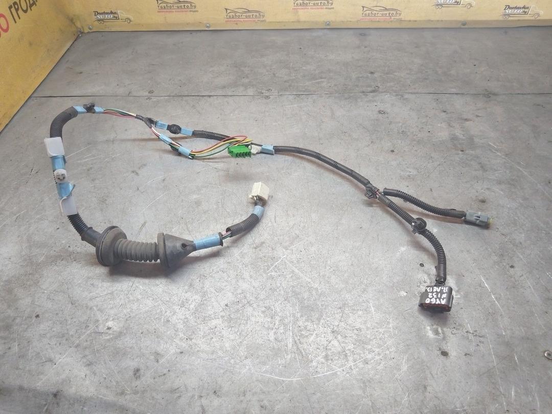 Проводка двери передней левой IIHMDO Toyota Aygo