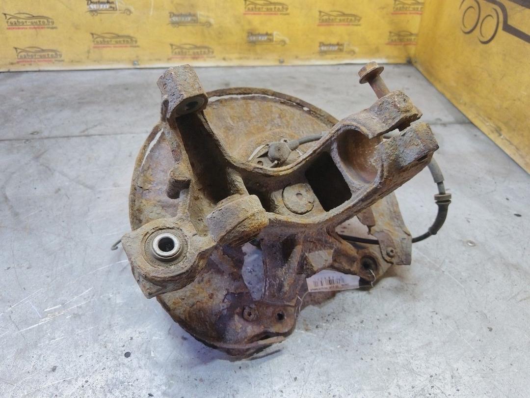 Кулак задний левый M2RJDO Renault Safrane купить