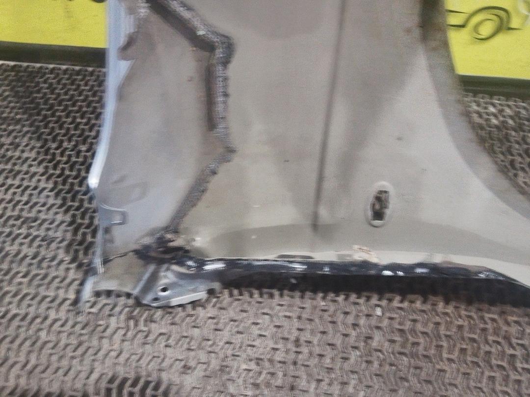 Крыло переднее левое MST63I Citroen C5 undefined