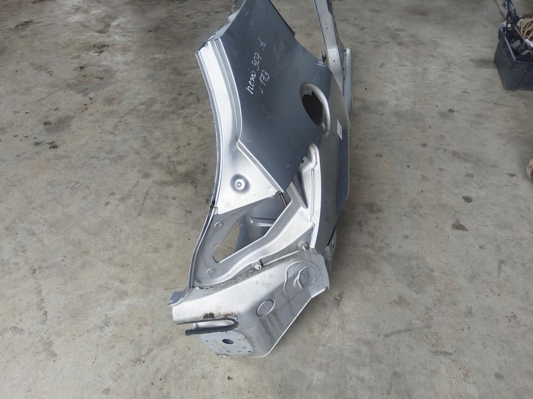 Крыло заднее левое 77QSCM Peugeot 307 купить
