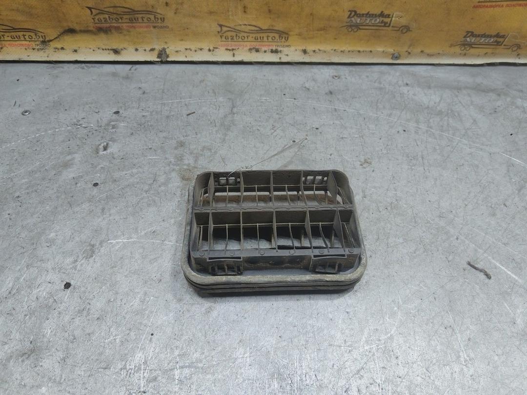 Решетка вентиляции кузова 2S1PUE Renault Espace купить