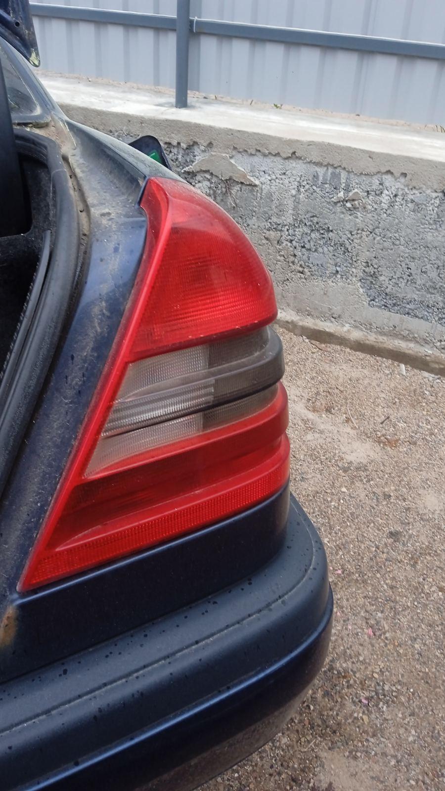 Фонарь задний правый FLKEVI Mercedes C W202