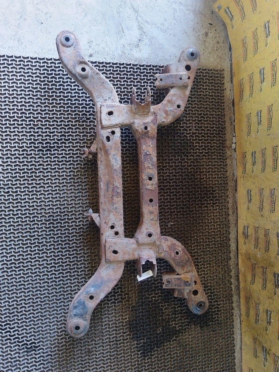 Балка подвески задняя 7CQFW0 Opel Insignia