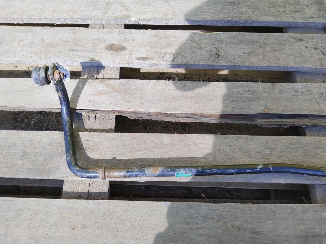 Стабилизатор подвески (поперечной устойчивости) передний Y8CTHX Skoda Roomster купить