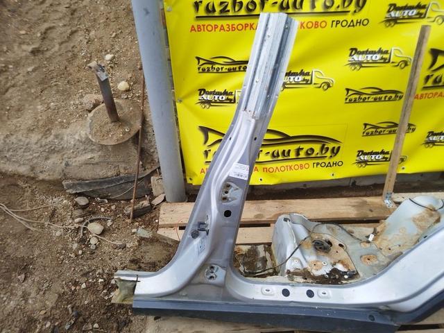 Стойка кузовная центральная левая 0NE1E4 Subaru Forester