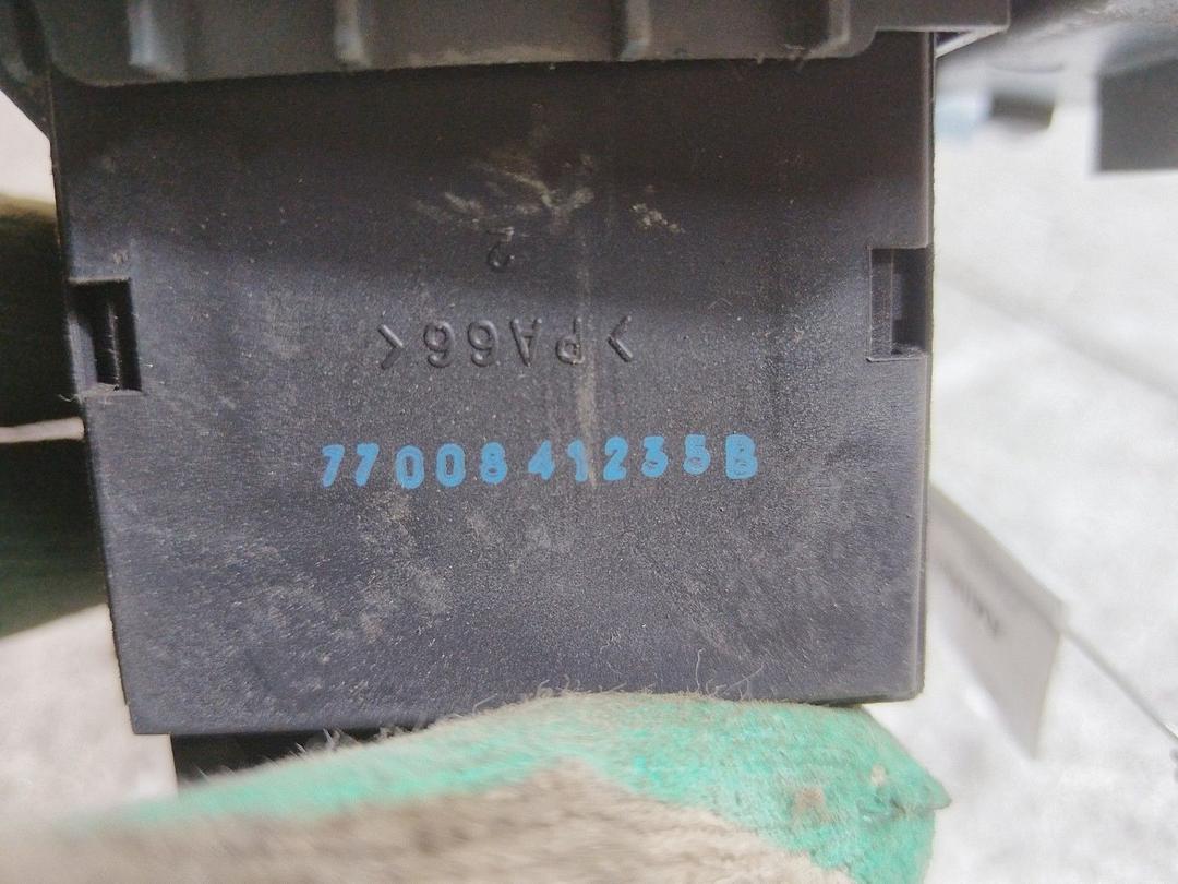 Кнопка корректора фар OUWYFH Renault Scenic купить в магазине запчастей бу