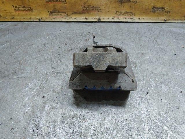 Подушка крепления двигателя H68V8X Volkswagen Golf купить с доставкой. Огромный выбор запчастей и марок авто. У нас есть практически все.