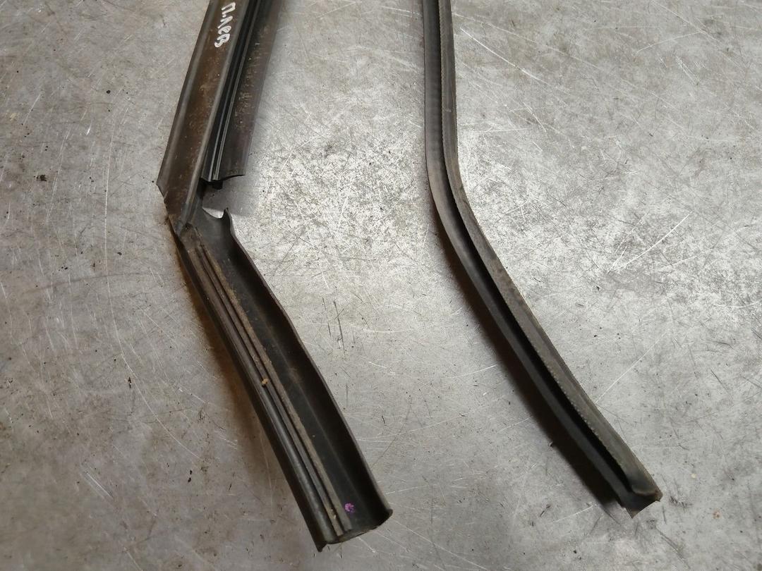 Уплотнитель двери передней левой M0SS05 Citroen C8 - Фото 5