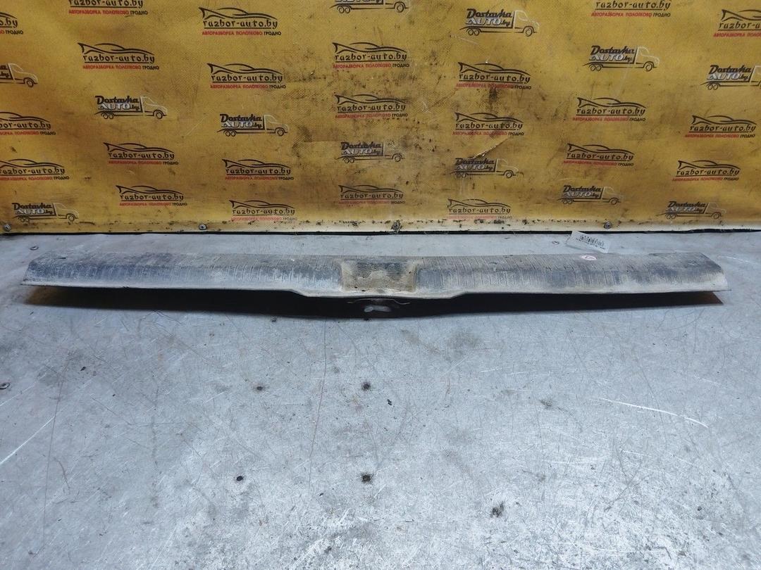 Накладка замка багажника 0LR7RW Opel Zafira купить