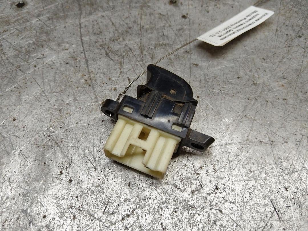 Кнопка стеклоподъемника заднего левого G0PPF6 Mazda Premacy - Фото 2