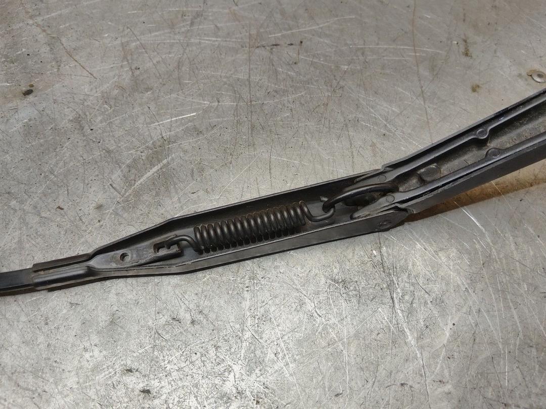 Щеткодержатель (поводок стеклоочистителя, дворник) J9EL49 Opel Astra - Фото 3