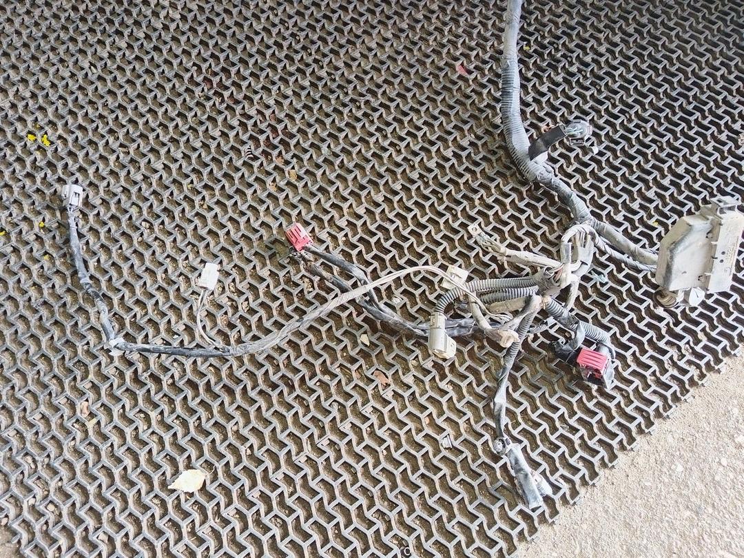 Проводка Y9UV42 Toyota Corolla - Фото 2