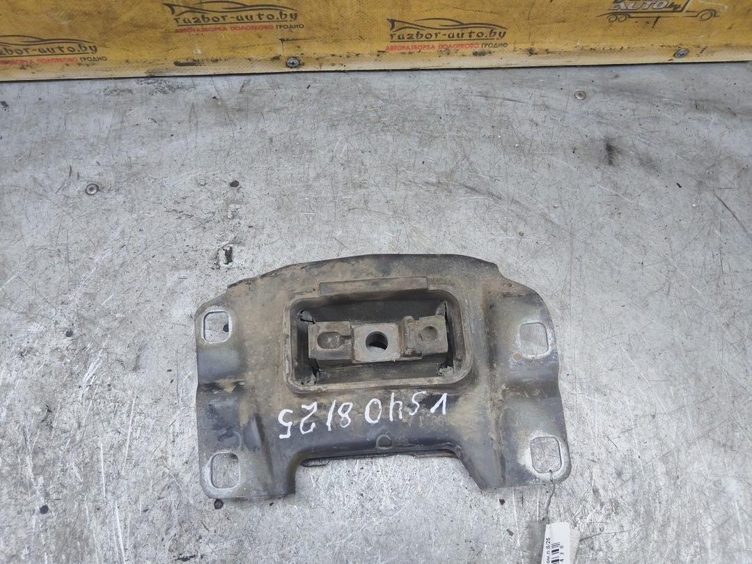 Подушка крепления КПП VUU3SE Volvo S40 undefined