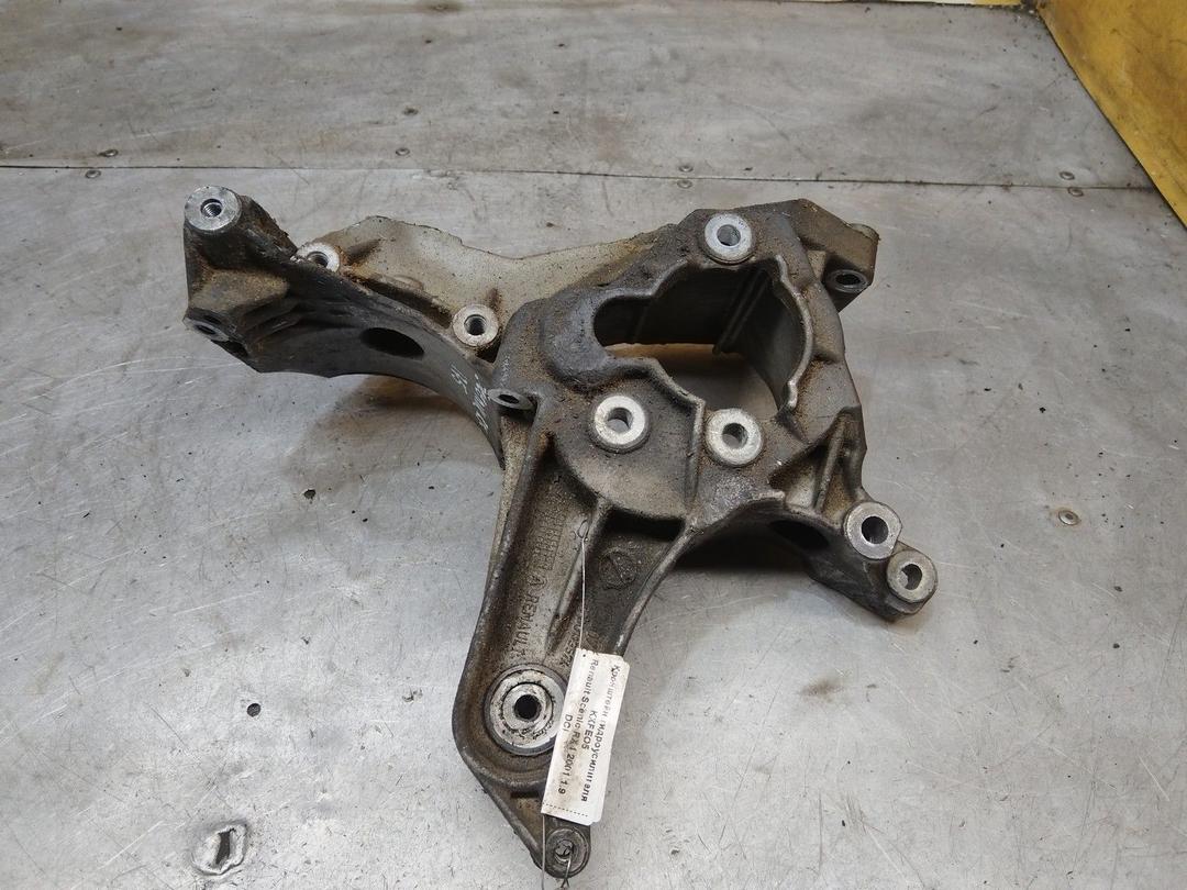 Кронштейн гидроусилителя KXFEO5 Renault Scenic RX4 - Фото 1