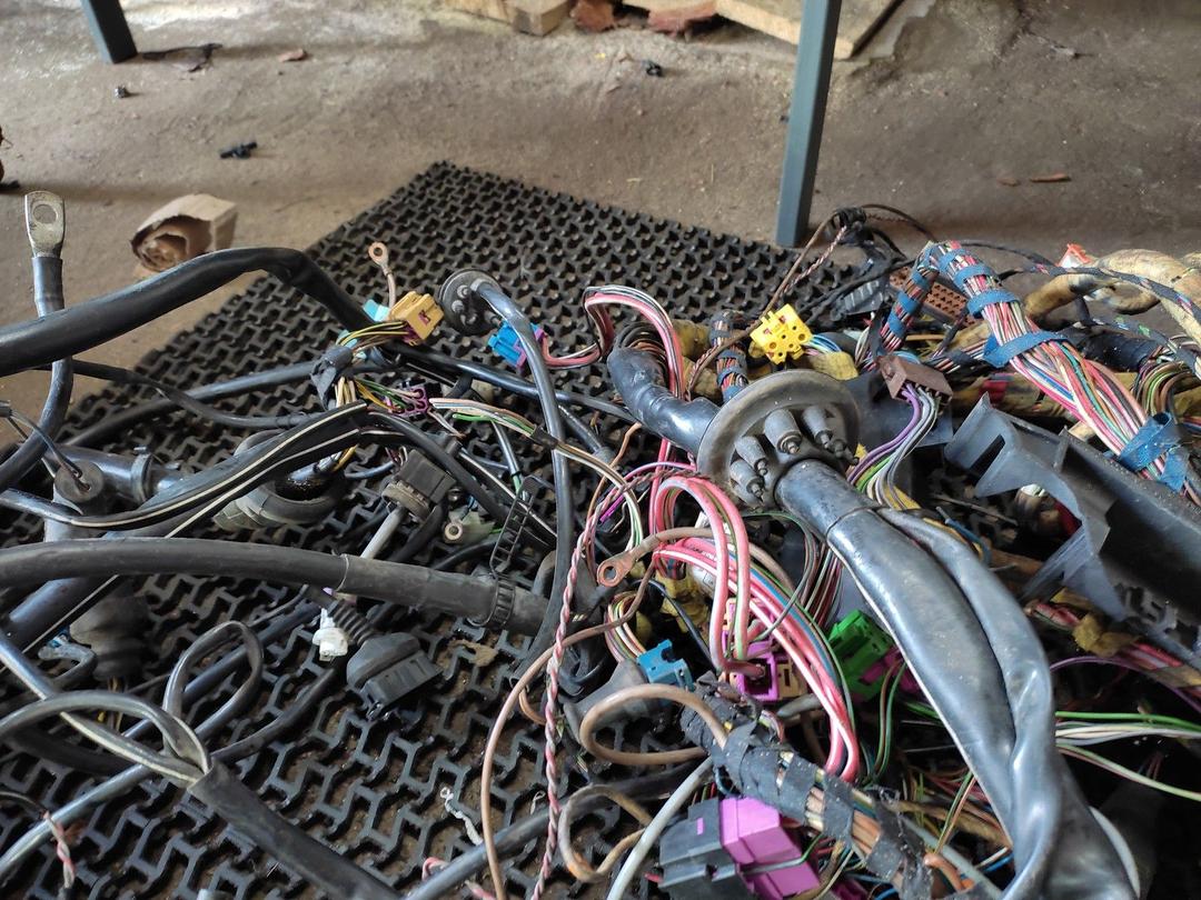 Проводка XH9EVM Audi A6 - Фото 13